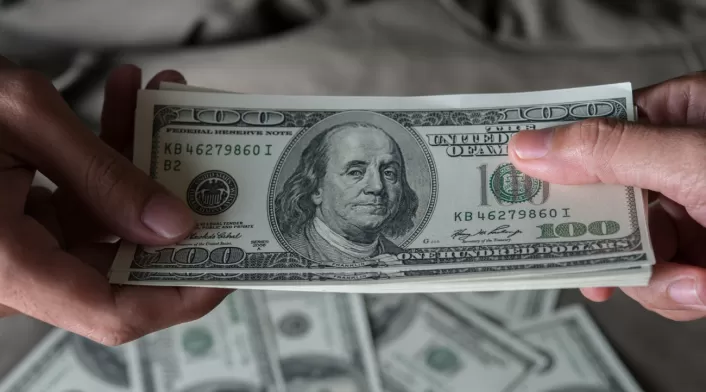 Dólar Dólar