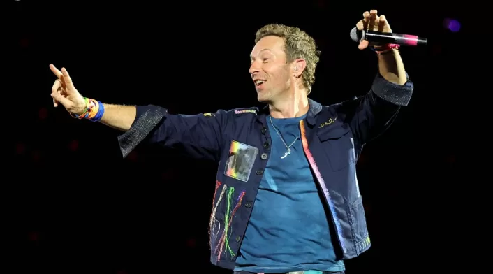"Andy Byron, exdirector ejecutivo de Astronomer, reaparece en público junto a su esposa Megan en Maine. ¿Qué pasó con la infidelidad en el concierto de Coldplay? "Andy Byron, exdirector ejecutivo de Astronomer, reaparece en público junto a su esposa Megan en Maine. ¿Qué pasó con la infidelidad en el concierto de Coldplay?