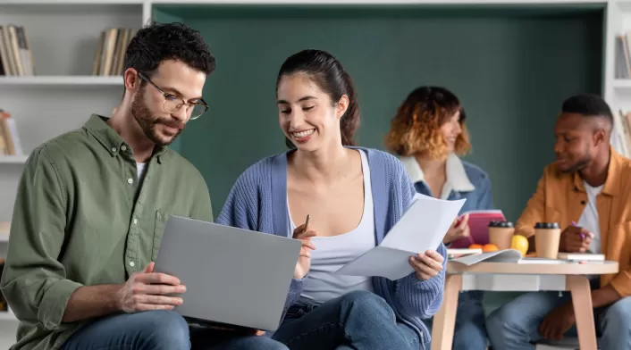 Estudiantes Estudiantes