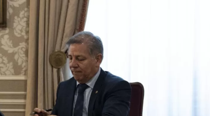 El presidente de la Corte Suprema de Justicia, magistrado Octavio Augusto Tejeiro, destaca la importancia del reconocimiento y participación de las víctimas en el proyecto de ley de sometimiento. El presidente de la Corte Suprema de Justicia, magistrado Octavio Augusto Tejeiro, destaca la importancia del reconocimiento y participación de las víctimas en el proyecto de ley de sometimiento.
