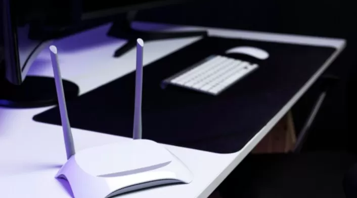 Apagar el wifi al salir de casa previene ataques cibernéticos y protege los datos personales. Apagar el wifi al salir de casa previene ataques cibernéticos y protege los datos personales.