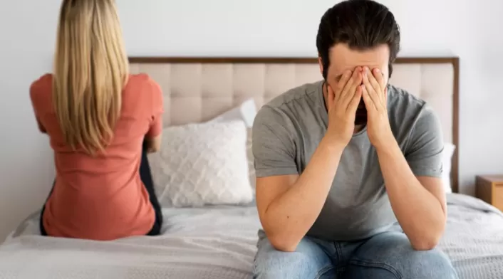 Un estudio de la Universidad de Harvard reveló que el 74% de las personas considera que la infidelidad emocional puede ser tan dañina como la física. Un estudio de la Universidad de Harvard reveló que el 74% de las personas considera que la infidelidad emocional puede ser tan dañina como la física.