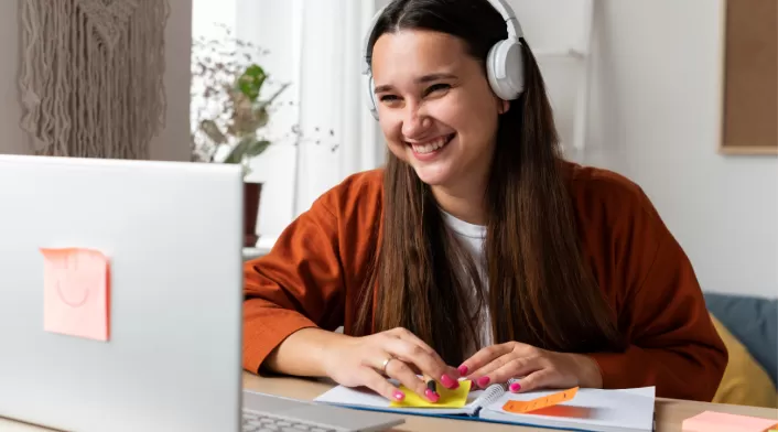 La flexibilidad horaria es una de las principales ventajas de estudiar en línea. La flexibilidad horaria es una de las principales ventajas de estudiar en línea.