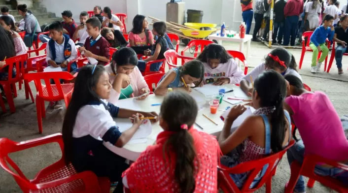 La nueva asignatura busca evitar que niños y adolescentes inicien el consumo de cigarrillos. La nueva asignatura busca evitar que niños y adolescentes inicien el consumo de cigarrillos.