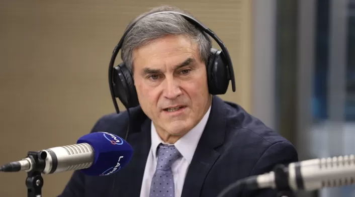 Jairo Clopatofsky, en Tribuna RCN, revela su plan de gobierno y regreso a la política colombiana Jairo Clopatofsky, en Tribuna RCN, revela su plan de gobierno y regreso a la política colombiana