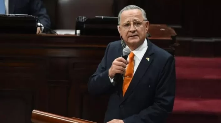 El exembajador de Colombia en Israel, Juan Hurtado Cano, habla sobre las consecuencias del rompimiento de relaciones diplomáticas entre Colombia e Israel. Impacto en seguridad nacional y comercio bilateral El exembajador de Colombia en Israel, Juan Hurtado Cano, habla sobre las consecuencias del rompimiento de relaciones diplomáticas entre Colombia e Israel. Impacto en seguridad nacional y comercio bilateral