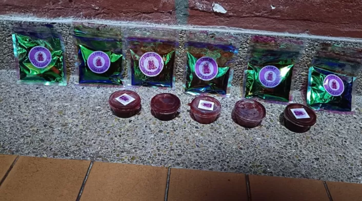 Luego de comer los dulces entregagos por desconocidos presentaron varios síntomas.