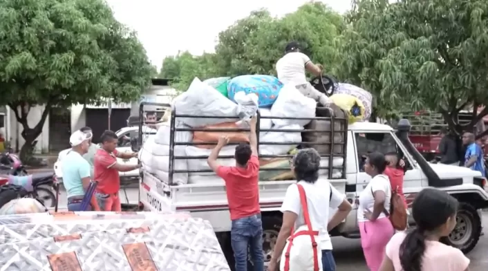 Líderes de Arenal del Sur, Bolívar, denuncian incumplimiento del Gobierno Nacional en medio de crisis humanitaria. Habitantes deciden regresar a sus hogares con miedo y zozobra. Líderes de Arenal del Sur, Bolívar, denuncian incumplimiento del Gobierno Nacional en medio de crisis humanitaria. Habitantes deciden regresar a sus hogares con miedo y zozobra.