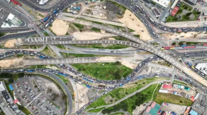 Demolición de los puentes de Puente Aranda el 12 de octubre marca inicio de la nueva calle 13 en Bogotá Demolición de los puentes de Puente Aranda el 12 de octubre marca inicio de la nueva calle 13 en Bogotá