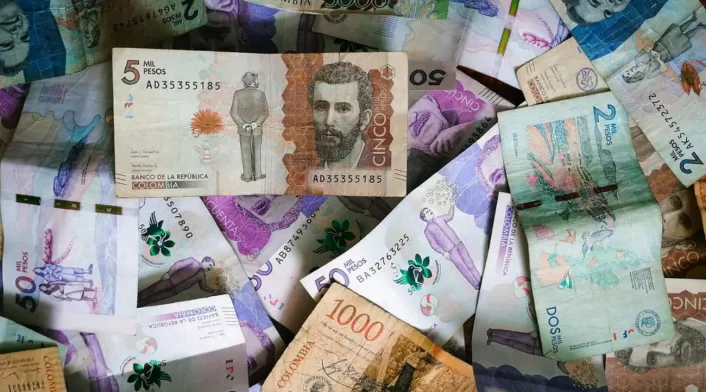 Déficit fiscal Déficit fiscal