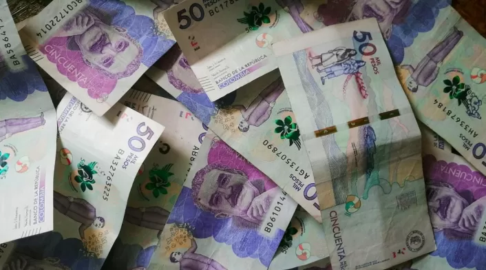 Déficit fiscal Déficit fiscal