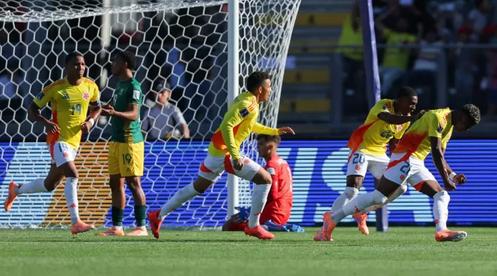 Mfundo Vilakazi marca empate polémico ante Colombia en octavos de final de la Copa del Mundo sub 20 Mfundo Vilakazi marca empate polémico ante Colombia en octavos de final de la Copa del Mundo sub 20