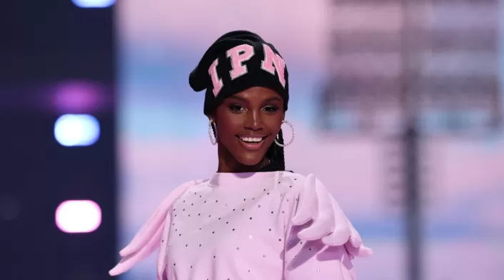 La colombiana Valentina Castro en el Victoria’s Secret Fashion Show 2025 La colombiana Valentina Castro en el Victoria’s Secret Fashion Show 2025