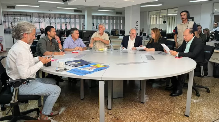 Los precandidatos a la Presidencia de Colombia se reúnen en Cali para debatir sobre la conservación de la biodiversidad en el Valle del Cauca. Los precandidatos a la Presidencia de Colombia se reúnen en Cali para debatir sobre la conservación de la biodiversidad en el Valle del Cauca.