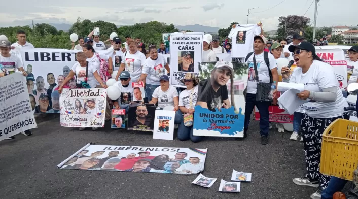 Familiares de colombianos presos en Venezuela Familiares de colombianos presos en Venezuela