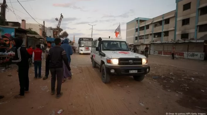 También se espera la entrega de los cuerpos de los 28 rehenes muertos que siguen en Gaza. También se espera la entrega de los cuerpos de los 28 rehenes muertos que siguen en Gaza.