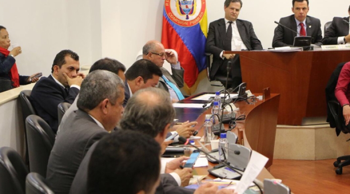 Acto-legislativo-LA-FM.jpg