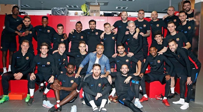 AdiosRafinhaFCBarcelonaFotoTwitterRafinha.jpg