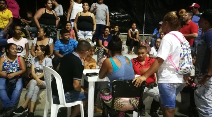 AfectadosPuertoValdiviaCOLPRENSA.jpg