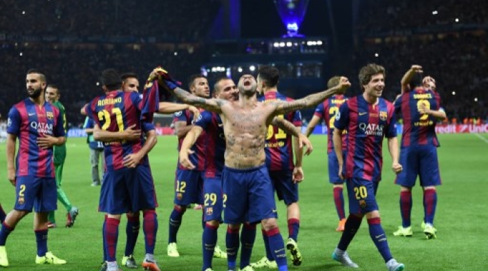 AlvesChampionsBarcelonaAFP1.jpg