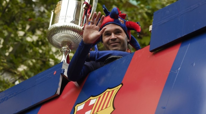 AndrésIniestaCeleTitCOPADELREYFOTOAFP.jpg