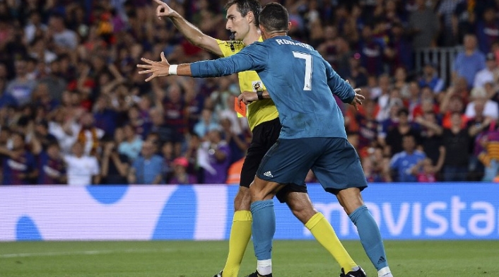 ArbitroCristianoMadridAFP.jpg
