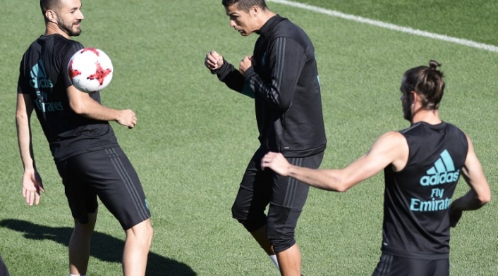 BaleBenzemaCristianoRealMadridAFP.jpg