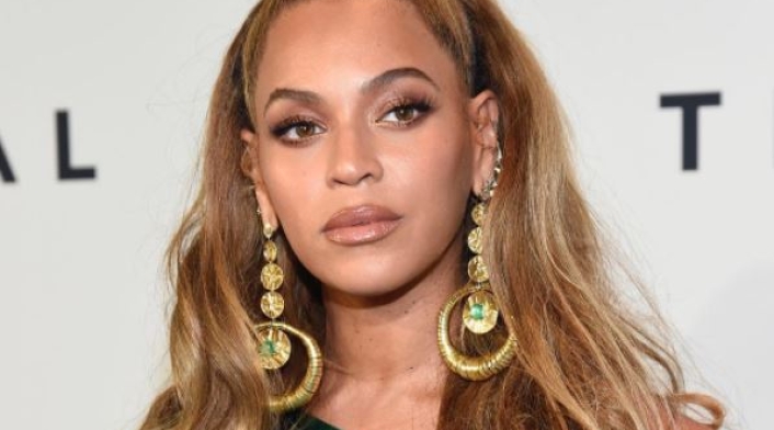 Beyonce-LAFM-instagram.jpg