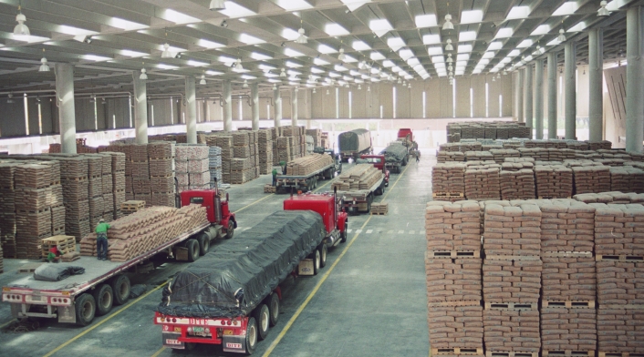 Bodegas-LA-FM-Colprensa.jpg
