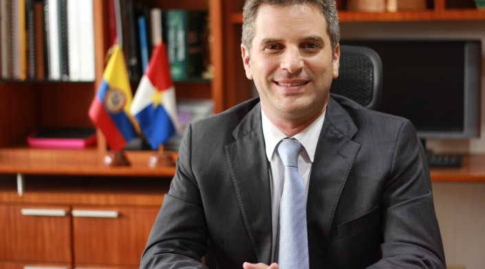 Carlos-Correa-LA-FM-Colprensa-2.jpg