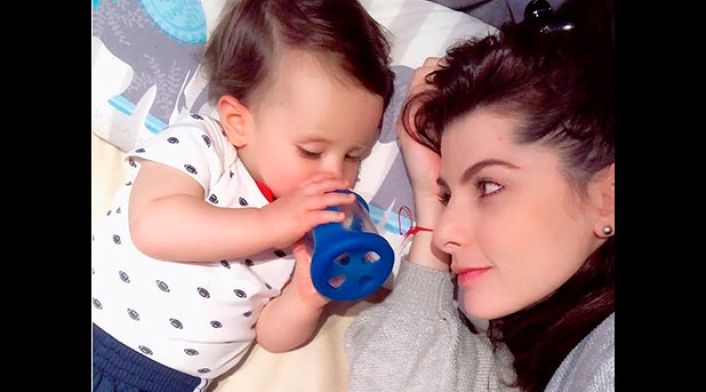 Carolina-Cruz-y-su-hijo-Instagram.jpg