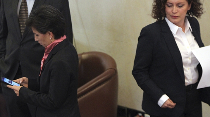 Claudia-Lopez-Angelina-Lozano-Colprensa.jpg