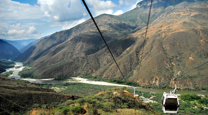 Colp_HF75890-1.jpg