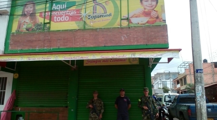 DXUH5640.jpg