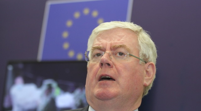 Eamon-Gilmore-LAFM-Colprensa.jpg
