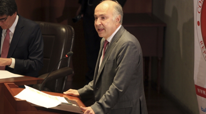 Enrique-Gil-Botero-LAFM-Colprensa.jpg