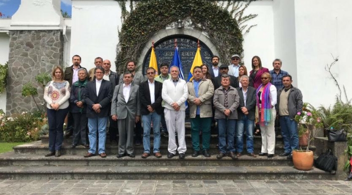 Equipo-de-paz.jpg