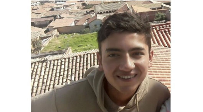 Estudiante-U.-Tadeo-Redes-sociales-1.jpg