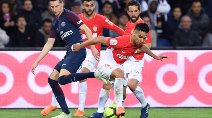 Falcao-con-el-Monaco-AFP.jpg