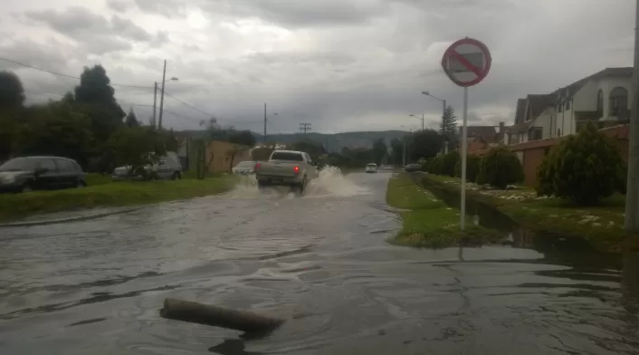 GranizadaLluviaBogotaSUMINFM5.jpg