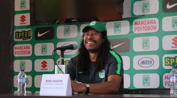 René Higuita, exarquero colombiano. Higuita-LA-FM-@nacionaloficial.jpg