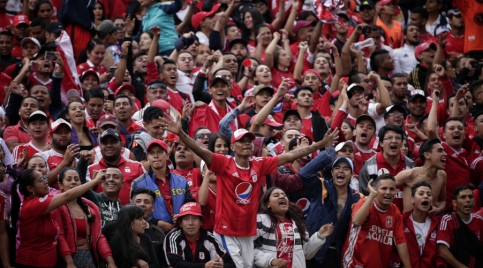 Hinchada-América-Colprensa.jpg