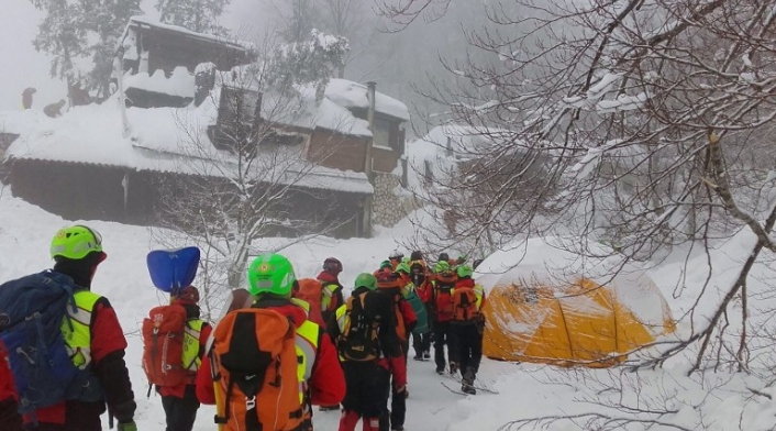 Italia-Avalancha-LA-FM-AFP.jpg