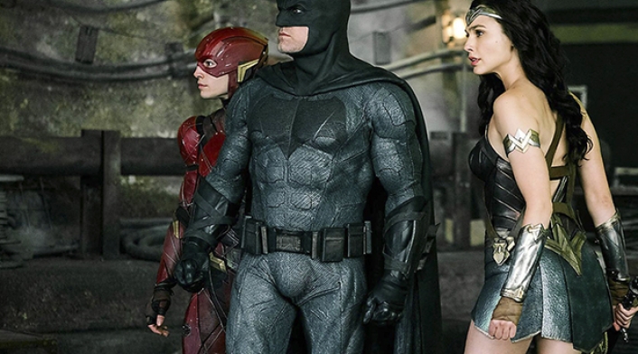 JusticeLeagueBatmanOFICIALEW.jpg