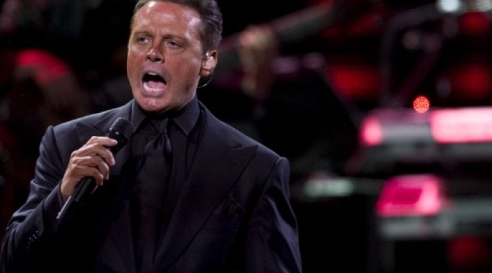 Luis-Miguel-AFP.jpg