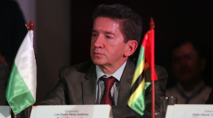 Luis-Pérez-Gobernador-Antioquia-Colprensa-Luisa-González.jpg