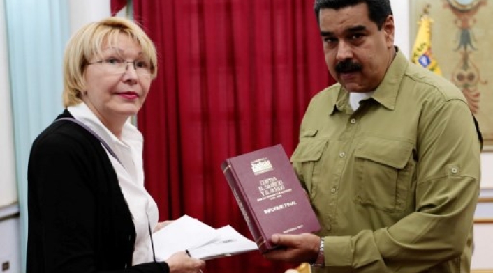 Luisa-Ortega-y-Maduro-AFP.jpg