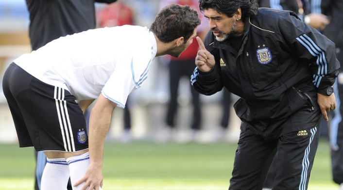 Maradona-e-Higuaín-LAFm-AFP.jpg