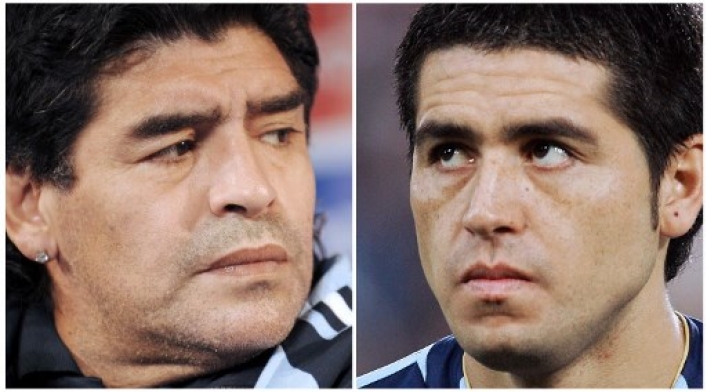 Maradona-y-Riquelme-AFP.jpg