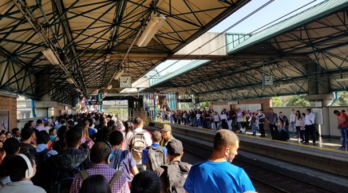 MetroMedellinFotoRefLAFM.jpg